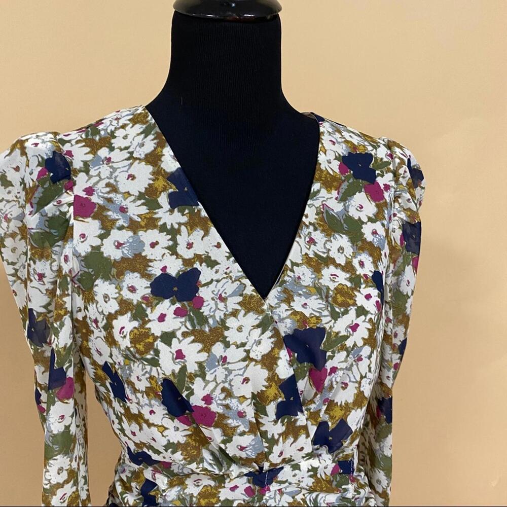 ASTR Olive Floral Ruched Mini Dress Surplice Neck Size S NWT - Picture 10 of 15